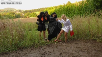 A Lesbian Masterpiece - "Rumble In The Dirt" - It's A Party Of 5: Just A Fine Mess With Pussy & Ass ... Dirty Divas ... Screencap 18 on www.sinx.com