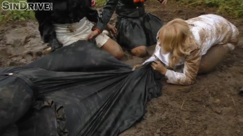 A Lesbian Masterpiece - "Rumble In The Dirt" - It's A Party Of 5: Just A Fine Mess With Pussy & Ass ... Dirty Divas ... Screencap 34 on www.sinx.com