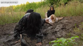 A Lesbian Masterpiece - "Rumble In The Dirt" - It's A Party Of 5: Just A Fine Mess With Pussy & Ass ... Dirty Divas ... Screencap 40 on www.sinx.com