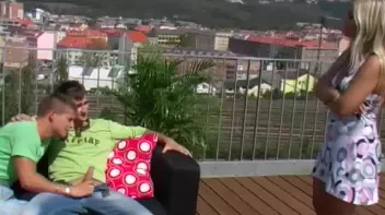 Hot Bi Fun In The Summertime Screencap 6 on www.sinx.com