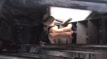 Auf der Treppe von 2 Herrin in die Arschfotze gefickt Screencap 42 on www.sinx.com