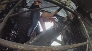 Auf der Treppe von 2 Herrin in die Arschfotze gefickt Screencap 49 on www.sinx.com