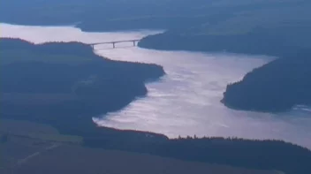 Male Pilots Pull a Sandwich On Sexy Stewardess Screencap 3 on www.sinx.com