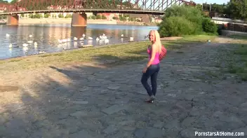 Barbie Blow Me Screencap 18 on www.sinx.com