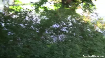 Barbie Blow Me Screencap 44 on www.sinx.com