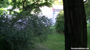 Barbie Blow Me Screencap 49 on www.sinx.com