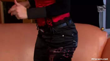 Catfight Too Messy To Stay Indoors Screencap 26 on www.sinx.com