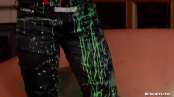 Catfight Too Messy To Stay Indoors Screencap 48 on www.sinx.com