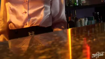 Dry Martinis, Wet Pussies Screencap 3 on www.sinx.com