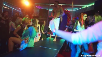 Party Hardcore Gone Crazy Vol. 36 Part 3 - Cam 1 Screencap 15 on www.sinx.com