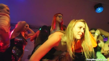 Party Hardcore Gone Crazy Vol. 36 Part 3 - Cam 1 Screencap 25 on www.sinx.com