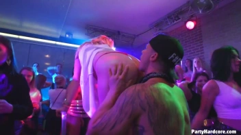 Party Hardcore Gone Crazy Vol. 35 Part 4 - Cam 4 Screencap 68 on www.sinx.com