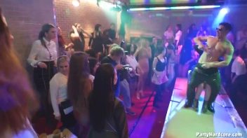 Party Hardcore Gone Crazy Vol. 34 Part 4 - Cam 1 Screencap 22 on www.sinx.com