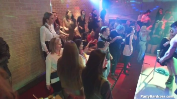 Party Hardcore Gone Crazy Vol. 34 Part 4 - Cam 1 Screencap 24 on www.sinx.com