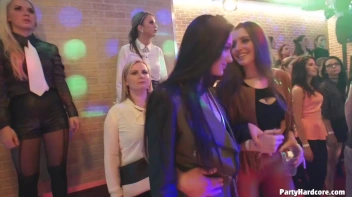 Party Hardcore Gone Crazy Vol. 34 Part 4 - Cam 1 Screencap 39 on www.sinx.com