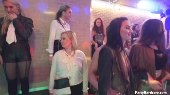 Party Hardcore Gone Crazy Vol. 34 Part 4 - Cam 1 Screencap 40 on www.sinx.com