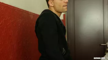 Delivery ending up in a bisex threesome Screencap 50 on www.sinx.com