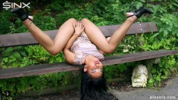 Sexy Pisser Caught Peeing In The Park Screencap 6 on www.sinx.com