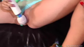 Wet and Rough Lesbo Lovers Screencap 60 on www.sinx.com