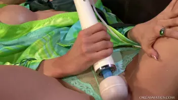 Wet and Rough Lesbo Lovers Screencap 71 on www.sinx.com