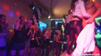 Party Hardcore Gone Crazy Vol. 37 Part 5 - Cam 3 Screencap 61 on www.sinx.com