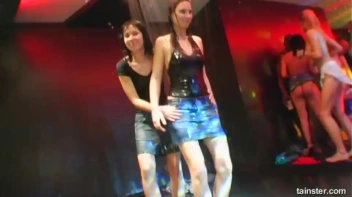 Blue Jean Babes Part 2 Cam 3 Screencap 50 on www.sinx.com