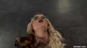 Blonde covered in cum Screencap 29 on www.sinx.com