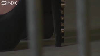 Mit den Spike Heels den Sack gequält Screencap 7 on www.sinx.com