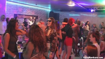 Party Hardcore Gone Crazy Vol. 31 Part 4 - Cam 2 Screencap 76 on www.sinx.com