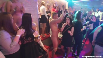 Party Hardcore Gone Crazy Vol. 34 Part 2 - Cam 1 Screencap 28 on www.sinx.com