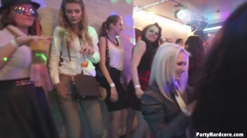 Party Hardcore Gone Crazy Vol. 34 Part 2 - Cam 1 Screencap 35 on www.sinx.com