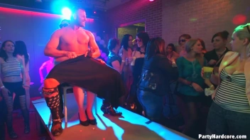 Party Hardcore Gone Crazy Vol. 36 Part 4 - Cam 3 Screencap 60 on www.sinx.com