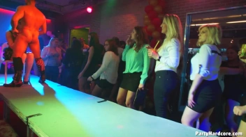 Party Hardcore Gone Crazy Vol. 36 Part 4 - Cam 3 Screencap 78 on www.sinx.com