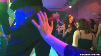 Party Hardcore Gone Crazy Vol. 36 Part 4 - Cam 3 Screencap 90 on www.sinx.com