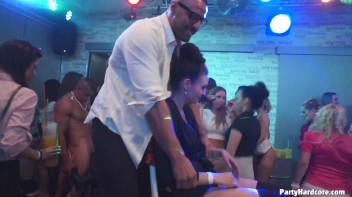 Party Hardcore Gone Crazy Vol. 29 Part 4 - Cam 4 Screencap 20 on www.sinx.com