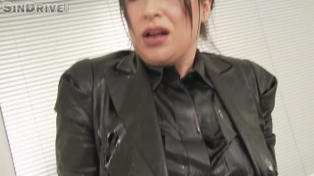 Who's The Boss, Akasha Cullen??? Simony Diamond & Misha Cross Give The Answer. Mean & Furious! Screencap 12 on www.sinx.com