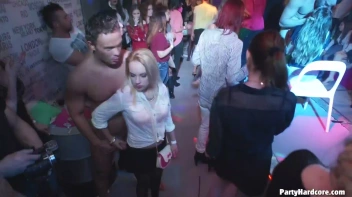 Party Hardcore Gone Crazy Vol. 33 Part 5 - Cam 2 Screencap 88 on www.sinx.com