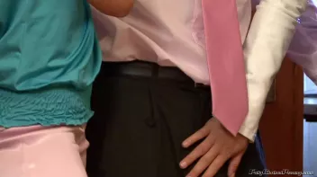 Full Piss Service Secretaries Screencap 16 on www.sinx.com