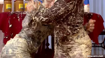 Furious Female Food Fight Screencap 64 on www.sinx.com