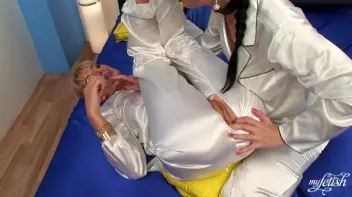 Can't Resist An Absolute Beauty Screencap 93 on www.sinx.com