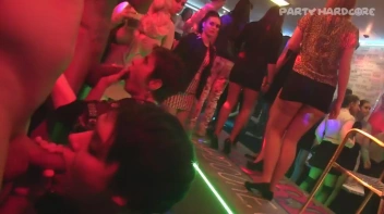 Party Hardcore Gone Crazy Vol. 16 Part 5 - Cam 3 Screencap 76 on www.sinx.com