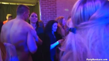 Party Hardcore Gone Crazy Vol. 40 Single Cut: Part 8 - Cam 4 Screencap 14 on www.sinx.com