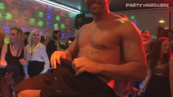 Party Hardcore Gone Crazy Vol. 14 Part 2 - Cam 3 Screencap 86 on www.sinx.com