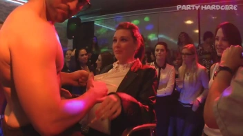 Party Hardcore Gone Crazy Vol. 14 Part 2 - Cam 3 Screencap 68 on www.sinx.com