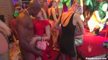 Party Hardcore Gone Crazy Vol. 41 Single Cut: Part 8 - Cam 4 Screencap 47 on www.sinx.com