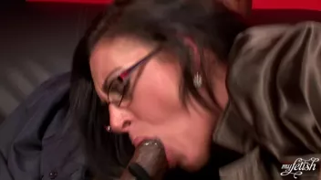 Interracially Double-Teamed Slut Screencap 50 on www.sinx.com