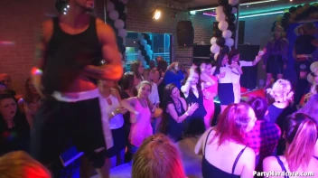 Party Hardcore Gone Crazy Vol. 37 Part 8 - Cam 1 Screencap 13 on www.sinx.com