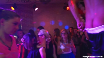 Party Hardcore Gone Crazy Vol. 37 Part 8 - Cam 1 Screencap 25 on www.sinx.com