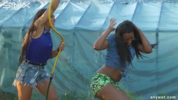 Best Friends Water Fight When Gardening Screencap 19 on www.sinx.com