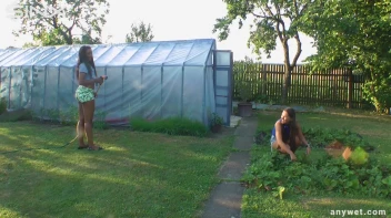 Best Friends Water Fight When Gardening Screencap 5 on www.sinx.com